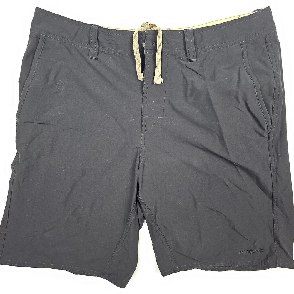 Patagonia Shorts Men's Size 34 Black Wavefarer Stretch Drawstring Buttoned